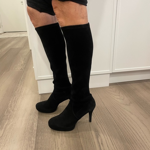 Stuart Weitzman Shoes - Stuart Weitzman Jefemid Black Suede boots